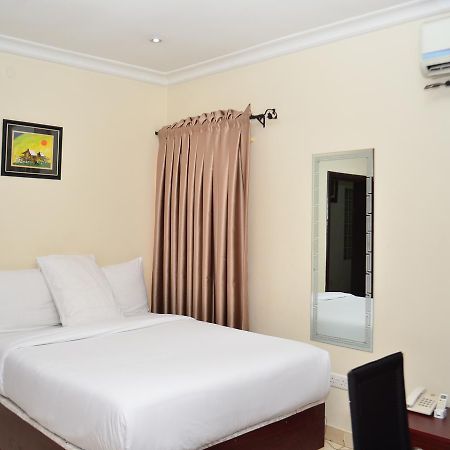 De Rigg Place - Alaka Estate, Surulere Lagos Exteriér fotografie